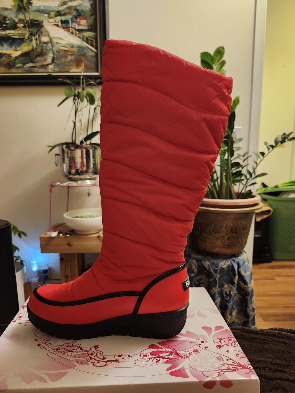Size 8 Women's Red Quilted Mid-Calf Winter Boots with Black Trim